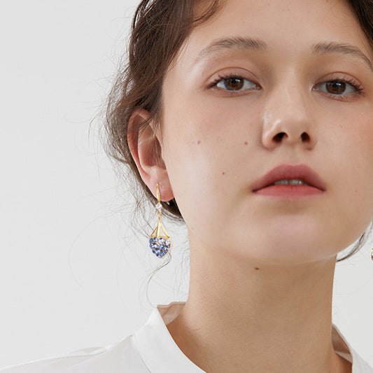 Oferta specjalna✨Kup 1 dostań 1 za darmo(2 pary)✨Nowe diamentowe kolczyki w kształcie serca