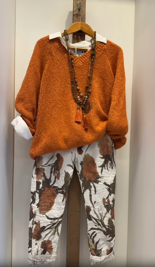 Damski, codzienny garnitur, koszula, sweter i spodnie