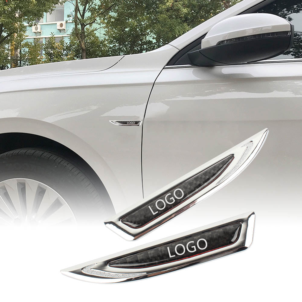 Naklejka samochodowa uniwersalna z logo, metalowa, personalizowana (2 szt.)