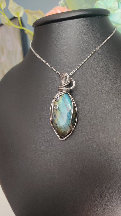 Naszyjnik Labradoryt Markiza