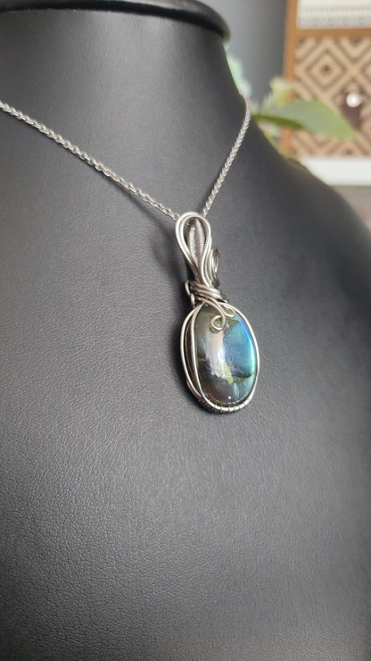 Naszyjnik Labradoryt Owal