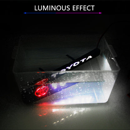 Stylowa atmosfera w samochodzie – oświetlenie logo LED w środkowej części przedniej maski