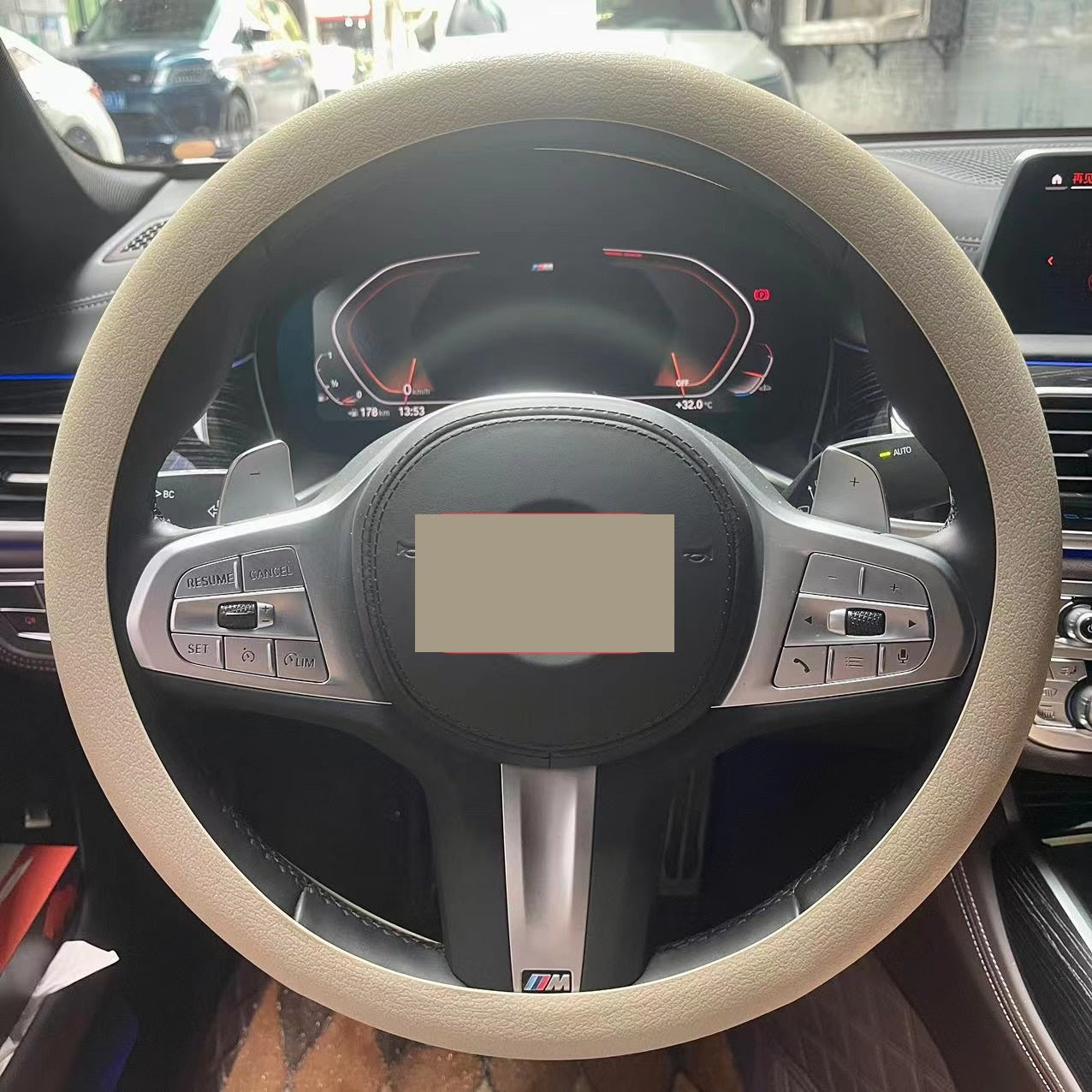 Pokrowiec na kierownicę samochodową