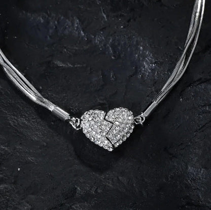 Elegancki naszyjnik, błyszczący - "Magnetyczne serce"