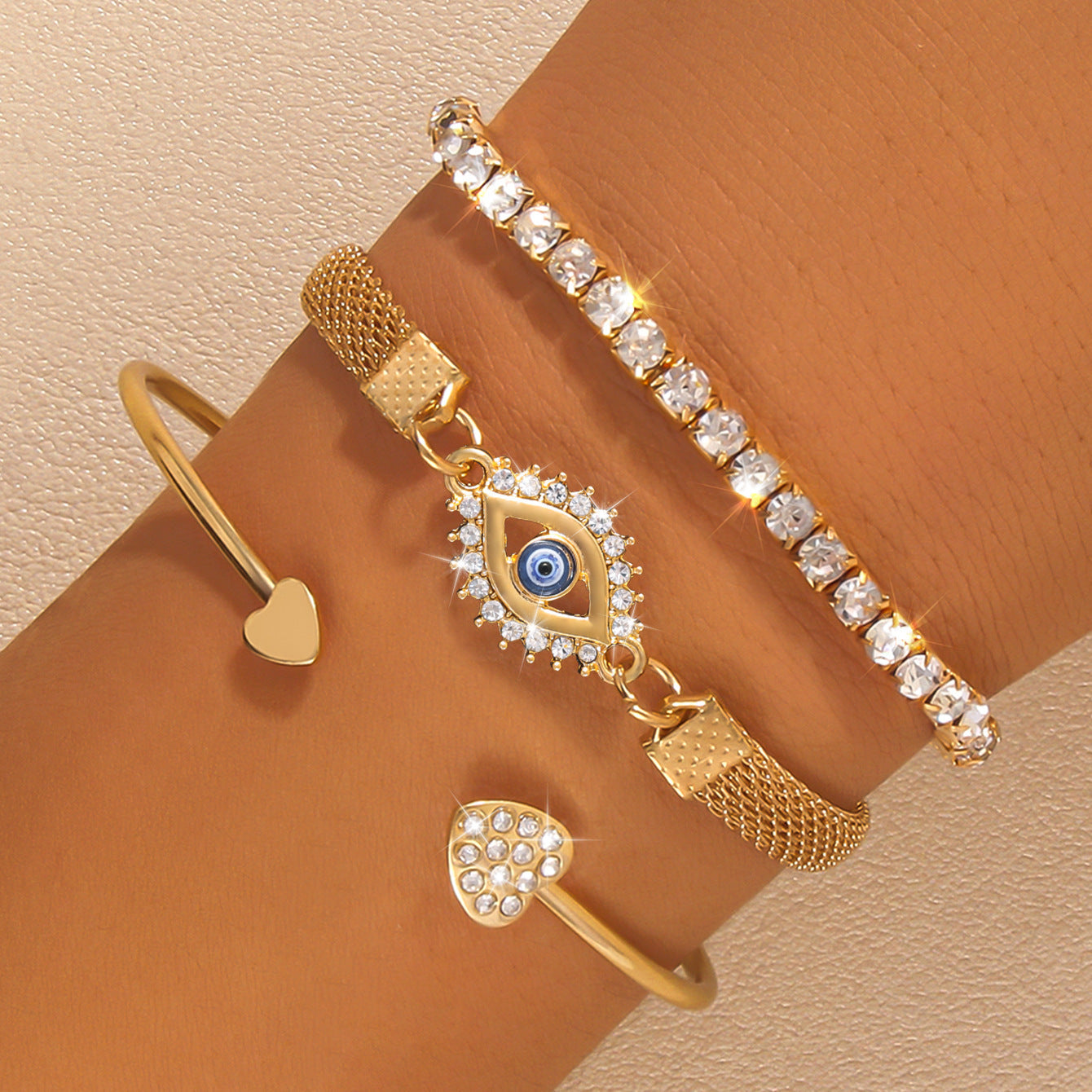 Trzyczęściowy zestaw bransoletek w stylu boho