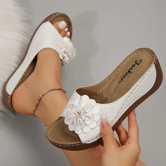 🔥 Ostatni dzień 50% zniżki - Sandały damskie w kwiaty