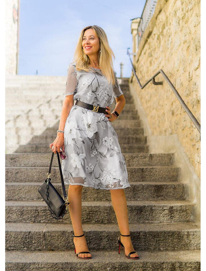 Sukienka midi z okrągłym dekoltem i nadrukiem w kwiaty z siateczki