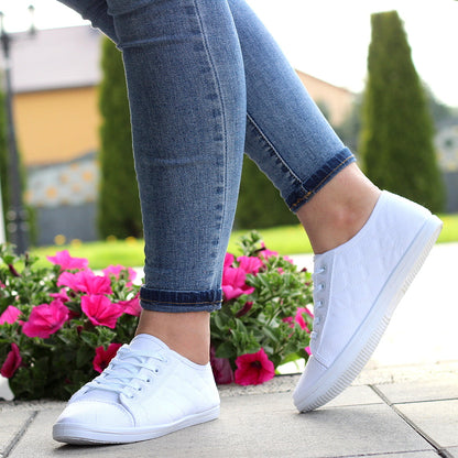 BIAŁE ELEGANCKIE PIKOWANE TENISÓWKI TRAMPKI SLIM