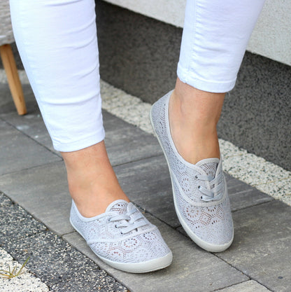 SZARE MIĘKKIE WYGODNE SZNUROWANE TRAMPKI Z KORONKI