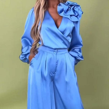 Luksusowy zestaw z satynową koszulą i szerokimi spodniami