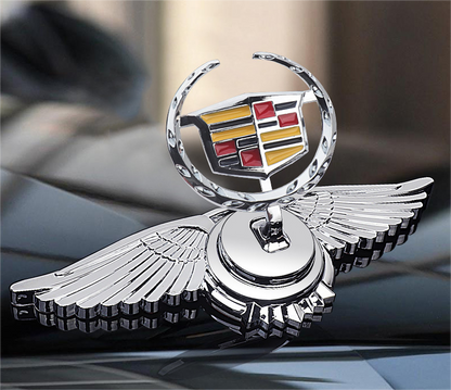 Logo na maskę samochodu z ozdobą