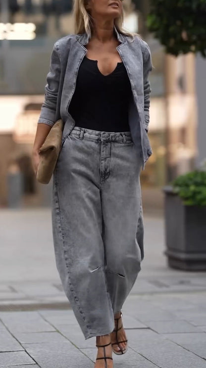 Damski płaszcz z okrągłym dekoltem i spodnie w swobodnym zestawie