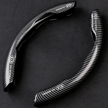 🔥Nowy uniwersalny pokrowiec na kierownicę z włókna węglowego (2 szt.)❗Pasuje do wszystkich modeli