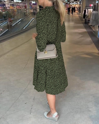 Sukienka w panterkę