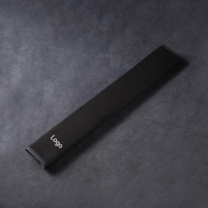 Nakładka na pas bezpieczeństwa SilkLeather – ochrona szyi i możliwość umieszczenia logo