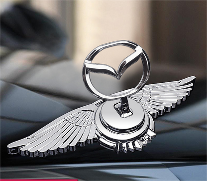 Logo na maskę samochodu z ozdobą