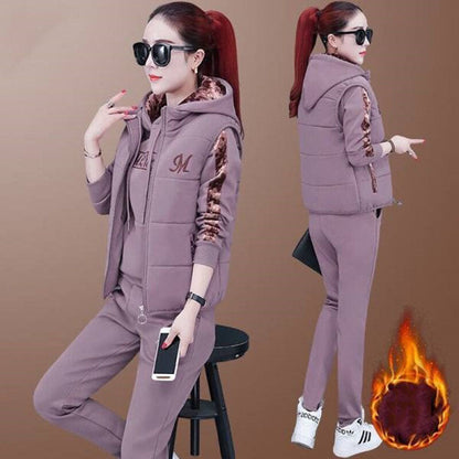 Ciepły, trzyczęściowy kombinezon damski na zimę