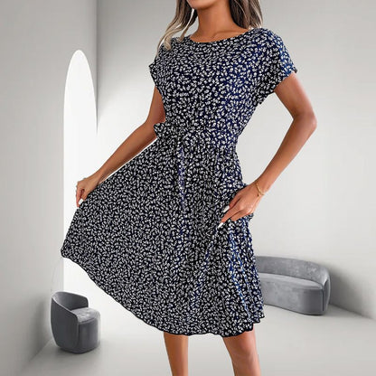 🎁2025 Gorąca letnia wyprzedaż🎁 Damska plisowana sukienka z krótkim rękawem w kwiaty👗 (6 kolorów z kieszeniami)