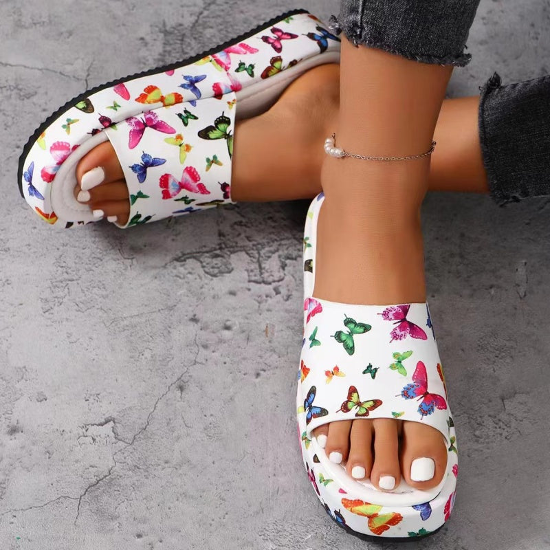 Antypoślizgowe, pochłaniające pot kapcie na platformie