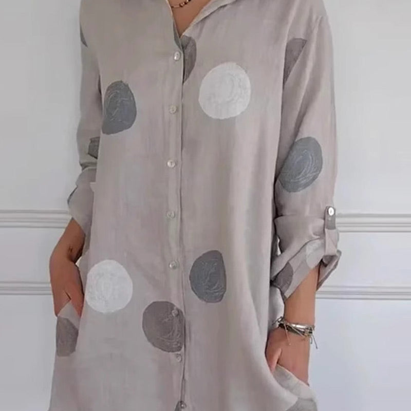 Sukienka koszulowa plus size z kieszeniami i nadrukiem w kropki