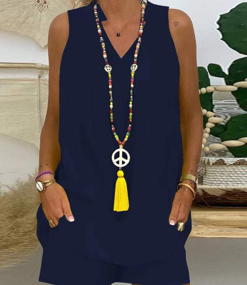 Elegancki dwuczęściowy komplet: krótki rękaw z dekoltem w serek + spodenki