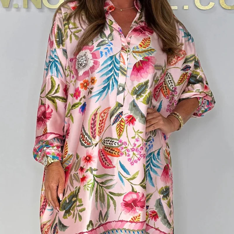 🌺Luźna sukienka w kwiaty z dekoltem w serek zapinanym na guziki