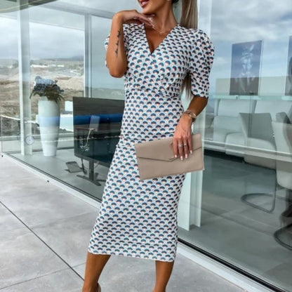 Damskie sukienki z krótkim rękawem i dekoltem w serek