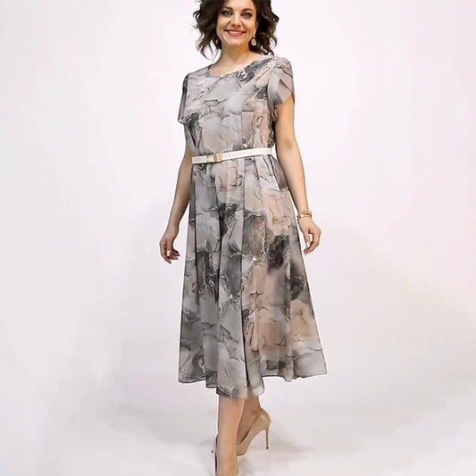 Elegancka damska sukienka midi z okrągłym dekoltem i krótkim rękawem