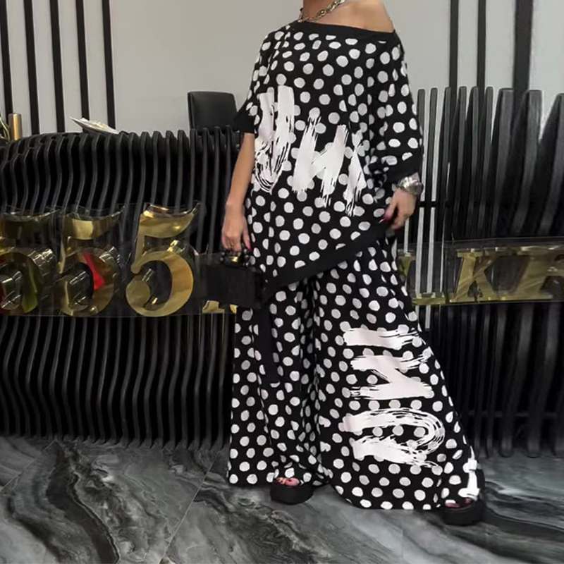 Komplet 2-częściowy: oversize'owy top i szerokie spodnie dla kobiet