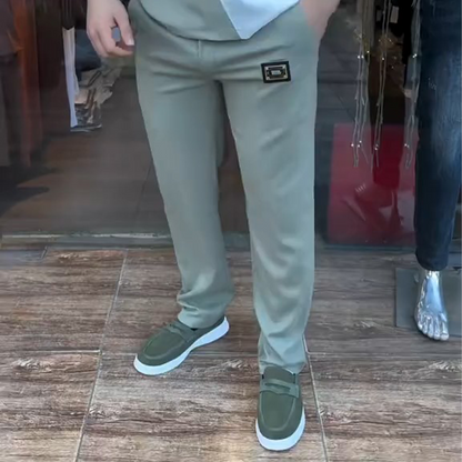 🔥 Trendy tego lata! 💁‍♀️ Męski zestaw składający się z topu i spodni na co dzień