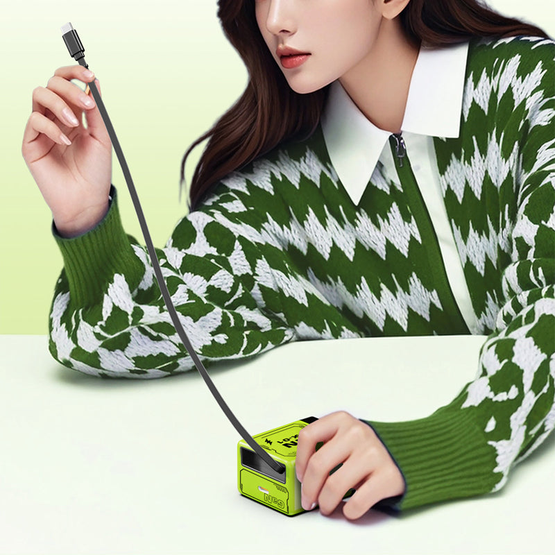 USB+TYPE C Szybka stacja ładująca z wysuwanym kablem – uniwersalne zastosowanie