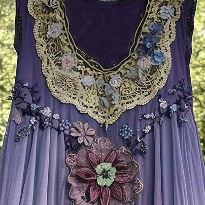 Sukienka midi drukowana w 3D z dekoltem w kształcie litery U i bez rękawów