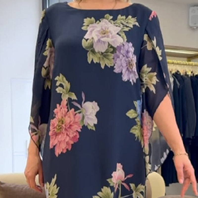 Elegancka długa sukienka damska z nadrukiem na szyi