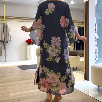 Elegancka długa sukienka damska z nadrukiem na szyi