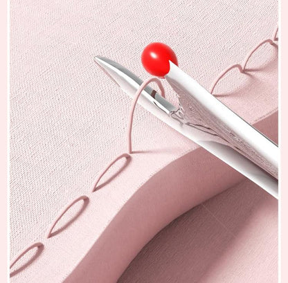 Narzędzie 2 w 1 do przekłuwania i przecinania szwów