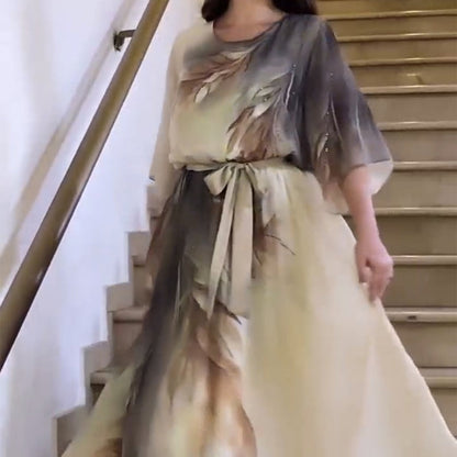 Sukienka maxi z okrągłym dekoltem i nadrukiem, z paskiem