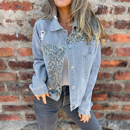 Modna kurtka jeansowa z nadrukiem w panterkę i wzorem patchworkowym