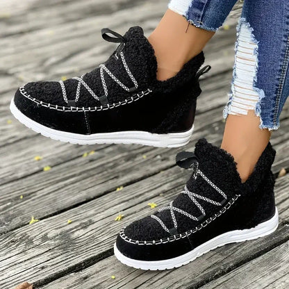 Wygodne buty damskie do połowy łydki